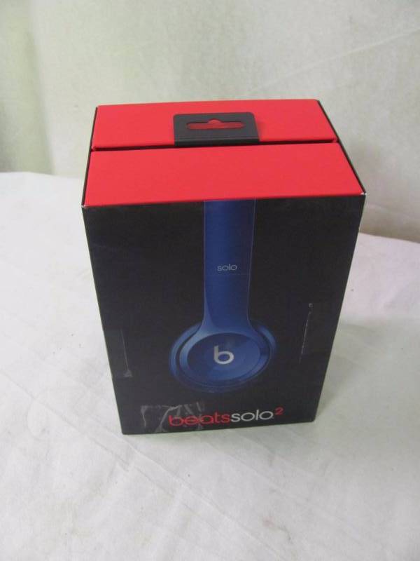 Beats by Dr. Dre Solo 2 On-Ear Headphones Blue