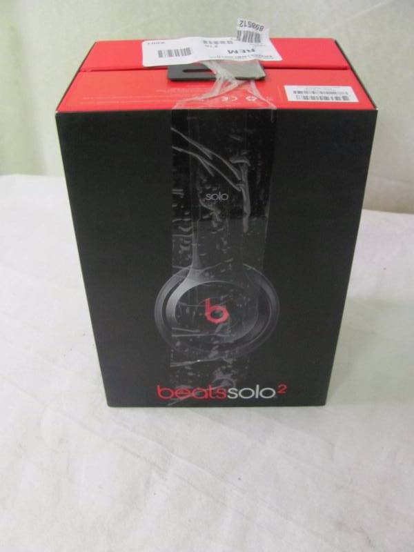 Beats by Dr. Dre Solo 2 On-Ear Headphones Black