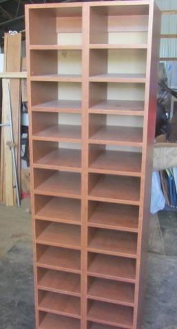 lot 5 image: Shoe or Craft Cabinet