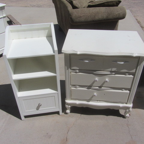 lot 6 image: Night Stand, Bath Stand