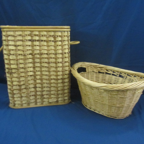 lot 25 image: Wicker Hamper & Basket