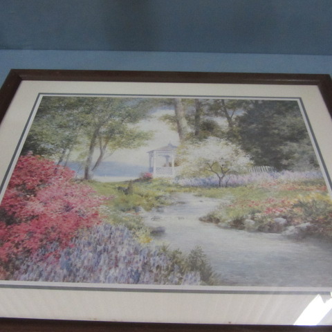 lot 33 image: Artwork