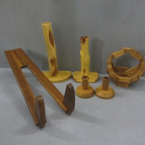 lot 45 image: Diamond Willow, Candle Holders
