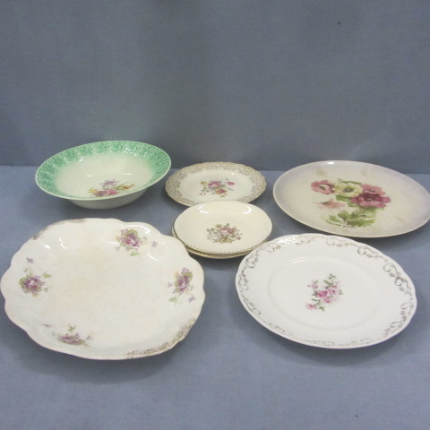 lot 62 image: Dresden, Keystone, China