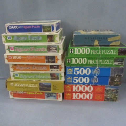 lot 66 image: Jigsaw Puzzles