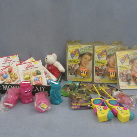 lot 77 image: Toys