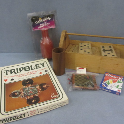 lot 79 image: Game Sets