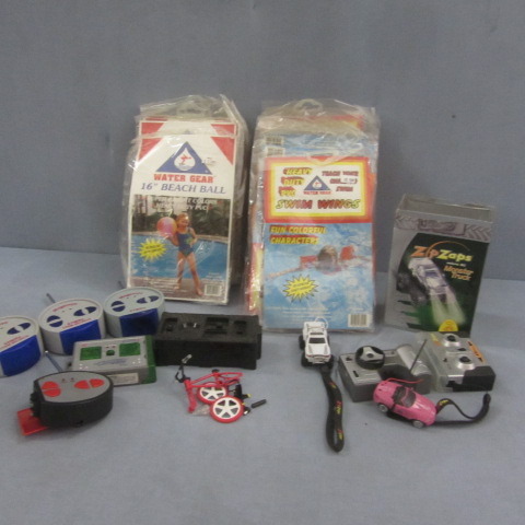 lot 98 image: Water Toys, Mini Bikes