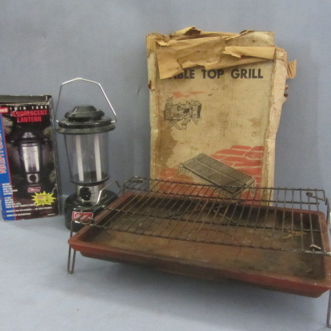 lot 104 image: Tonka Grill, Lantern