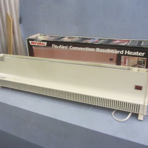 lot 118 image: New Baseboard Heater