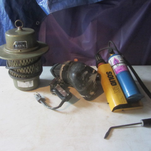 lot 134 image: Insect Trap, Painter, Torch Kit