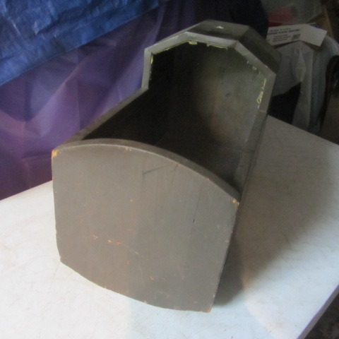 lot 139 image: Wooden Cradle