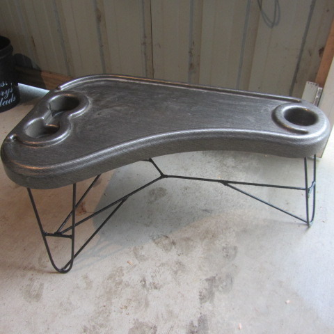 lot 142 image: Retro Kidney Shaped Table