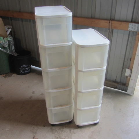 lot 145 image: Storage Cabinets