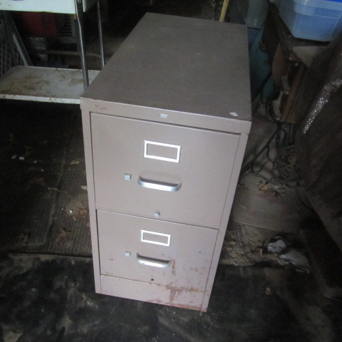 lot 147 image: Metal File Cabinet