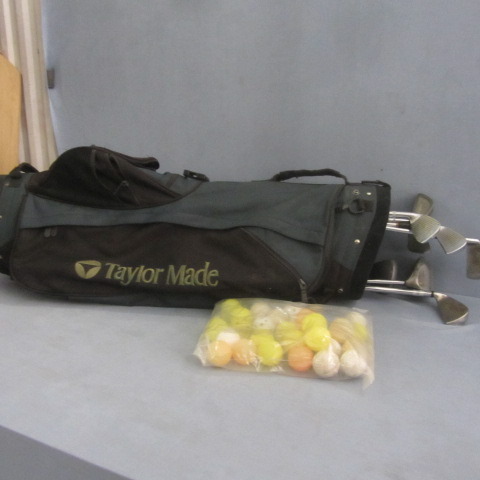 lot 100 image: Golf Bag, Clubs, Balls
