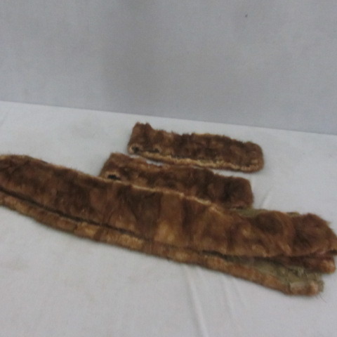 lot 158 image: Fur Wraps