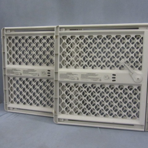 lot 173 image: Safety Gates
