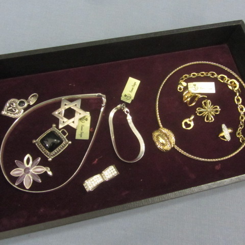 lot 182 image: Premier Designs Jewelry