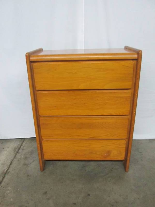 4-Drawer Dresser