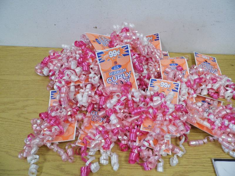 Lot of 24 RibbonBows