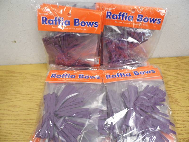 Lot of 12 Packs Bows