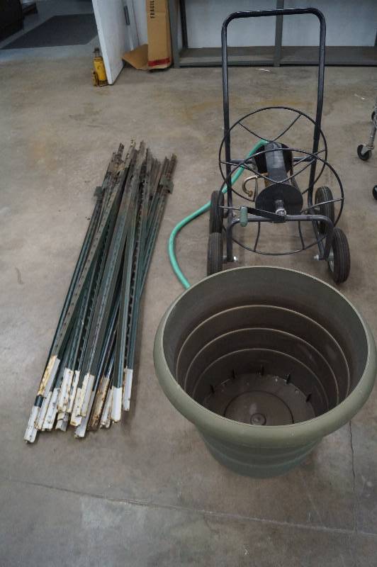 Garden Hose Caddy