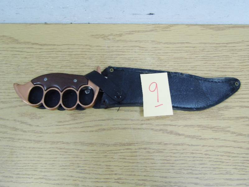 Maxam Knife