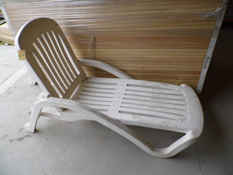 2 Lawn Chairs