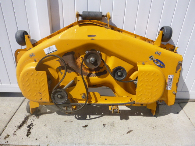 lot 9 image: Cub Cadet Mower Deck