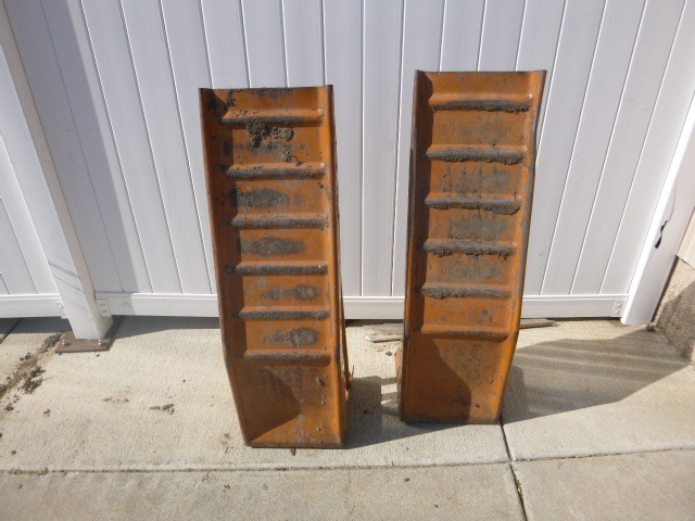 lot 21 image: 2 Car Ramps