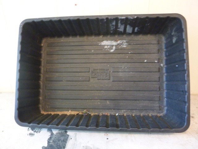 lot 69 image: Plastic Tub