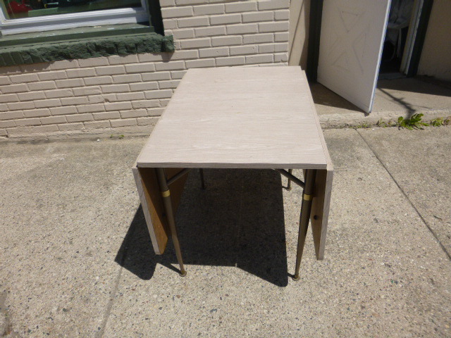 lot 76 image: Old Kitchen Table
