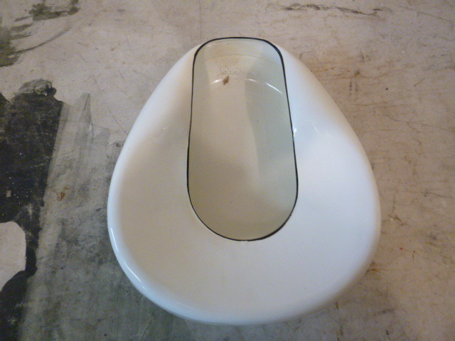 lot 95 image: Bed Pan