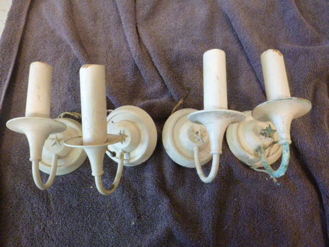 lot 108 image: 4 Vintage Wall Sconces