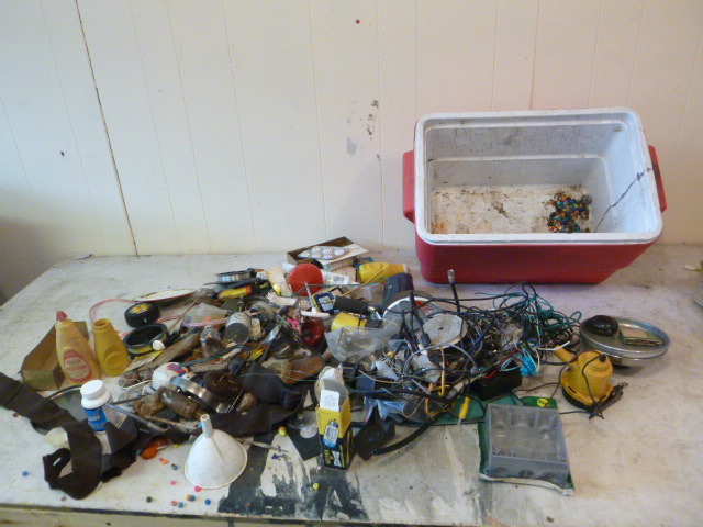 lot 133 image: Lot of Miscellaneous Items