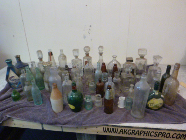 lot 137 image: Miscellaneous Bottles