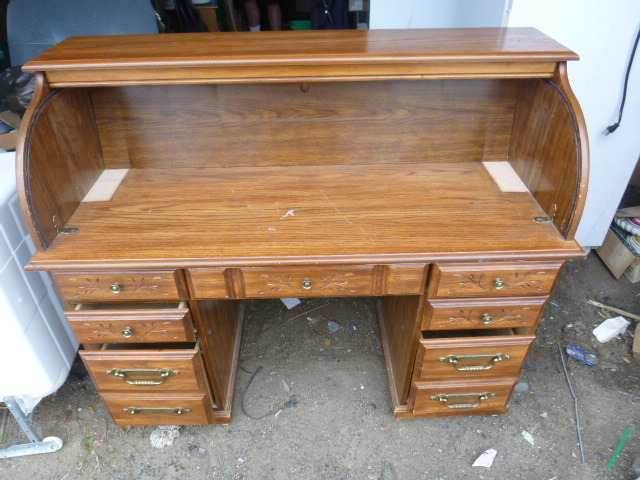 lot 156 image: Desk