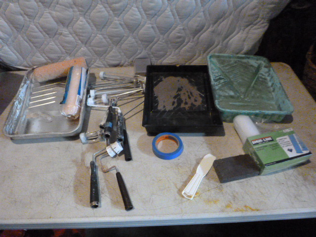 lot 172 image: Miscellaneous Painting Supplies