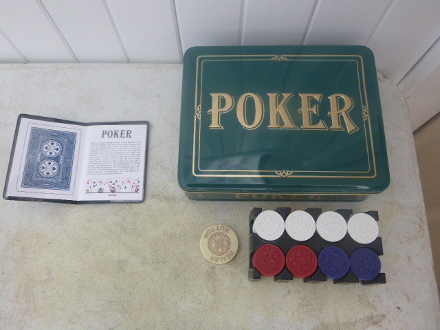 lot 180 image: Poker Set