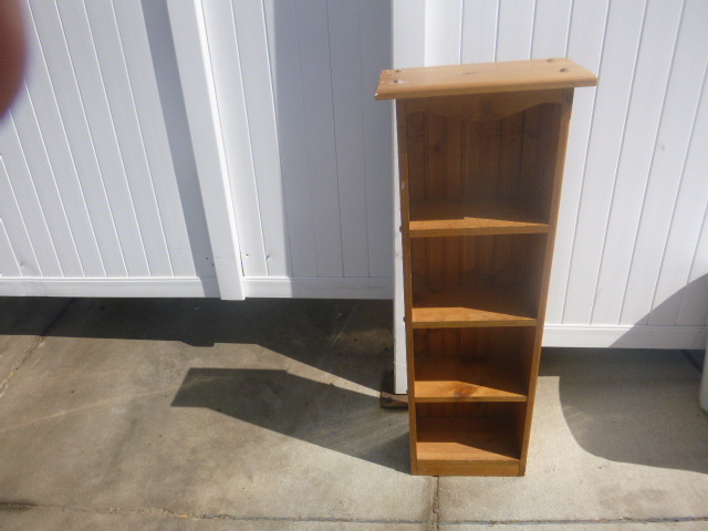 lot 187 image: Wood Shelf