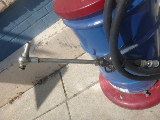 lot 3 image: Alemite 9961-1 Portable Medium Pressure PML Pump