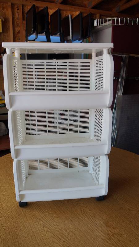 lot 59 image: White 3 Basket Organizer on Casters