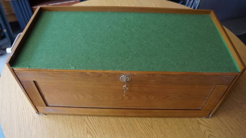 lot 60 image: Wood Felt Lined Organizer Box with Key