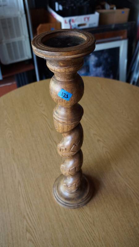 lot 123 image: Wood Candle Holder
