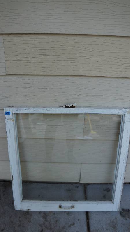 lot 133 image: Vintage 1 Pane Window