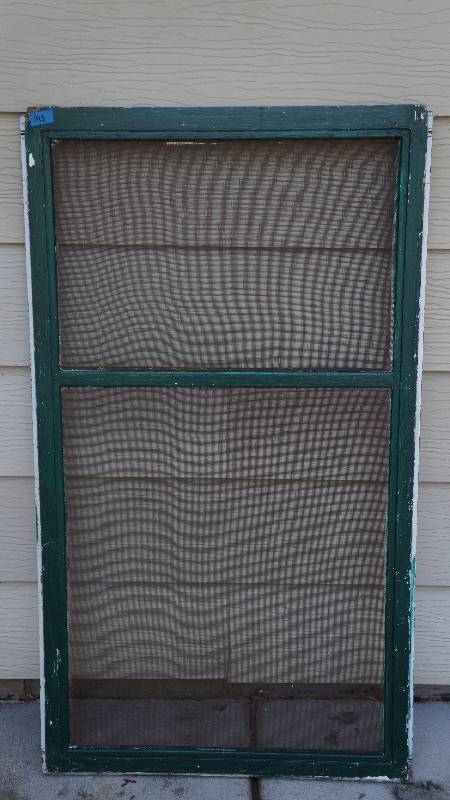 lot 143 image: Vintage 2 Pane Screen