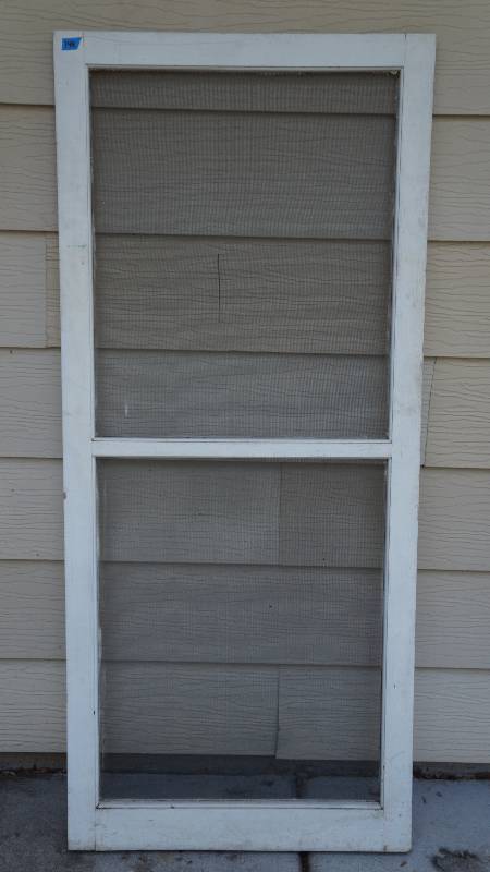 lot 144 image: Vintage 2 Pane Screen
