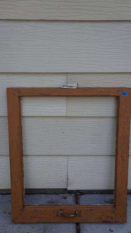 lot 154 image: Vintage Single Pane Window Frame (No Glass)