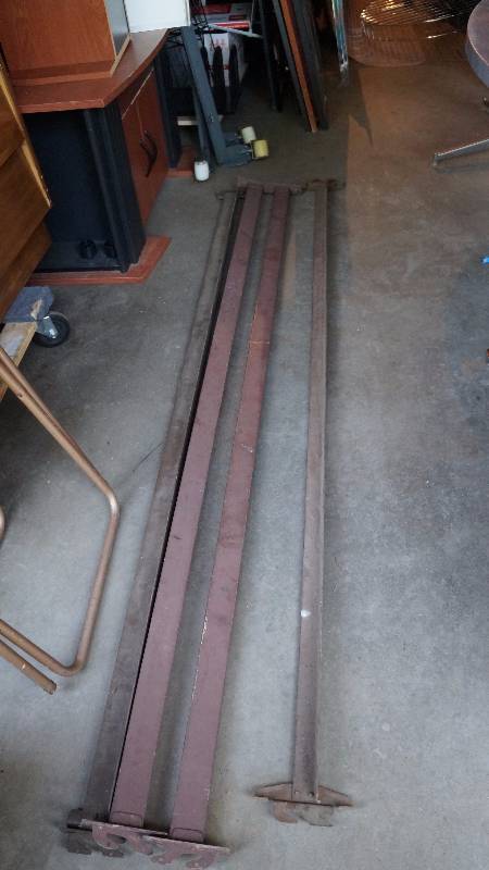 lot 156 image: Set of 2 Metal Bed Frames